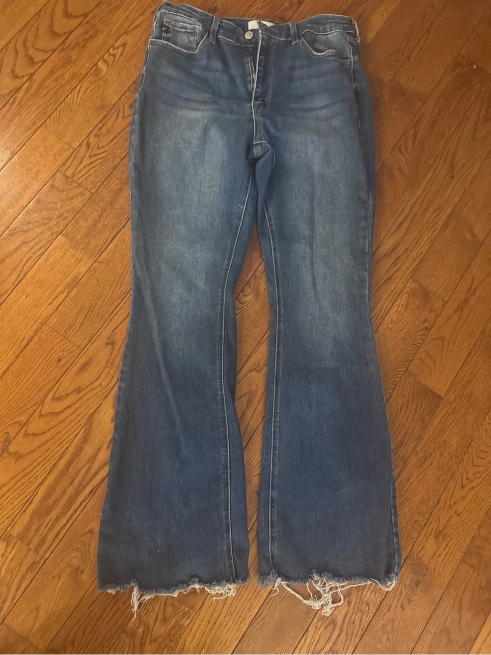 Kancan High-Rise Blue Jeans with Raw Hem